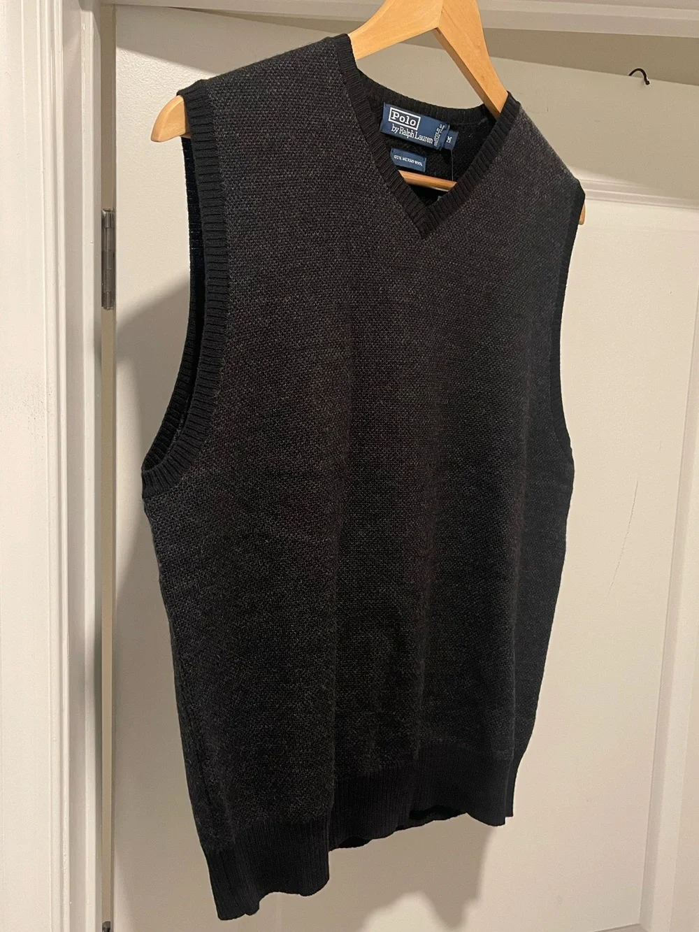 Polo Ralph Lauren 100% Merino Wool Sleeveless V-Neck Vest Medium NWT Charcoal